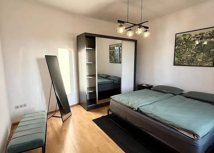 Apartamento Elegante Jugendstil-wohnung - Ruhige Lage Naehe Hbf *