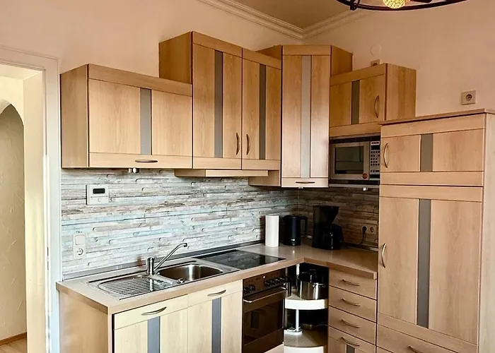 Elegante Jugendstil-wohnung - Ruhige Lage Naehe Hbf Apartamento *