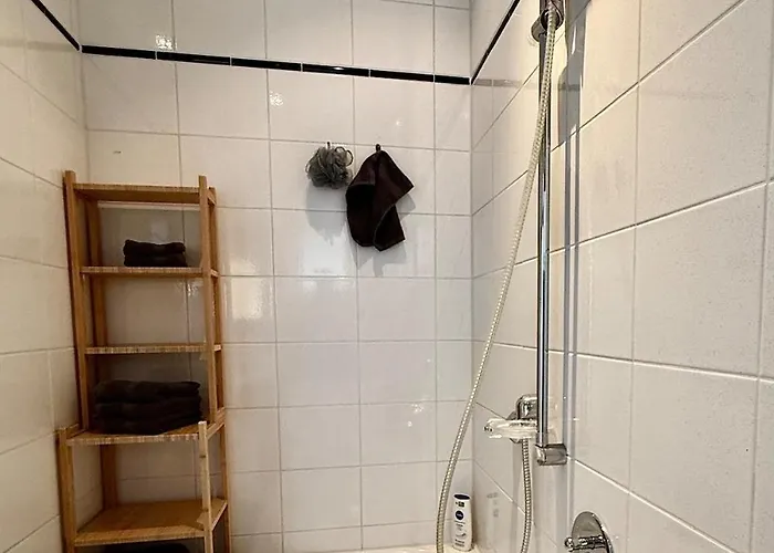 Elegante Jugendstil-wohnung - Ruhige Lage Naehe Hbf Apartamento *